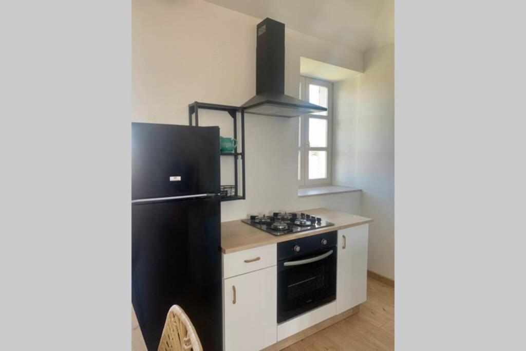 Apartment La Providence, Surplombant La