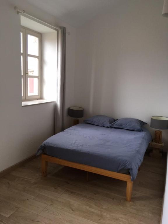 La Providence, Surplombant La Apartment